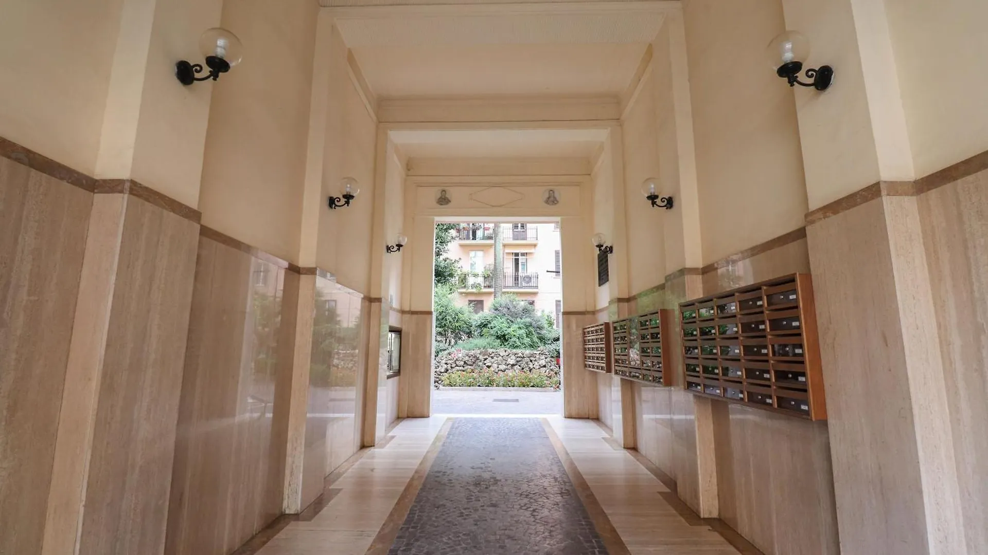 Bed & Breakfast Re Di Rhome Guest House Roma Italia